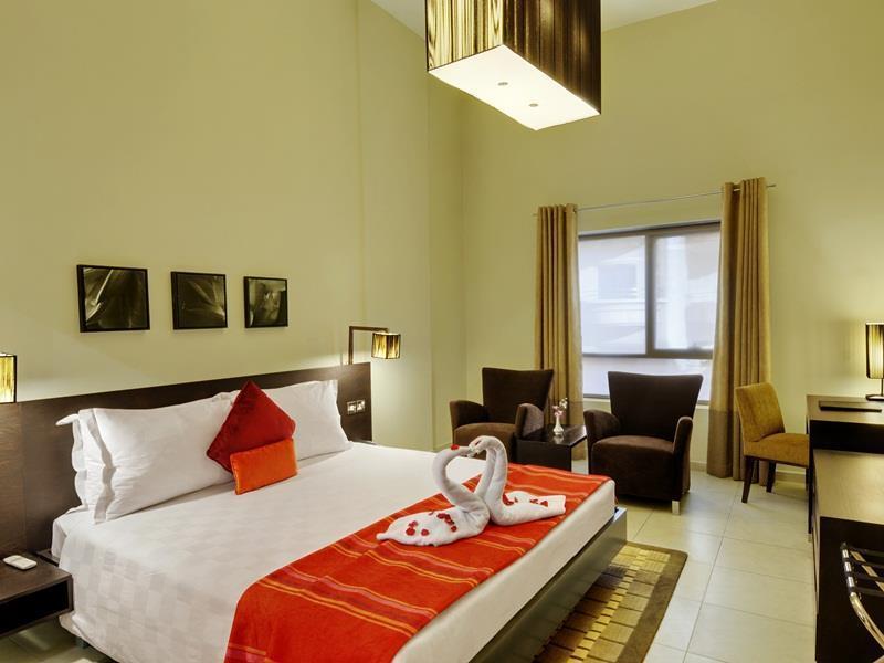 Lotus Grand Hotel Apartments Дубай Екстер'єр фото